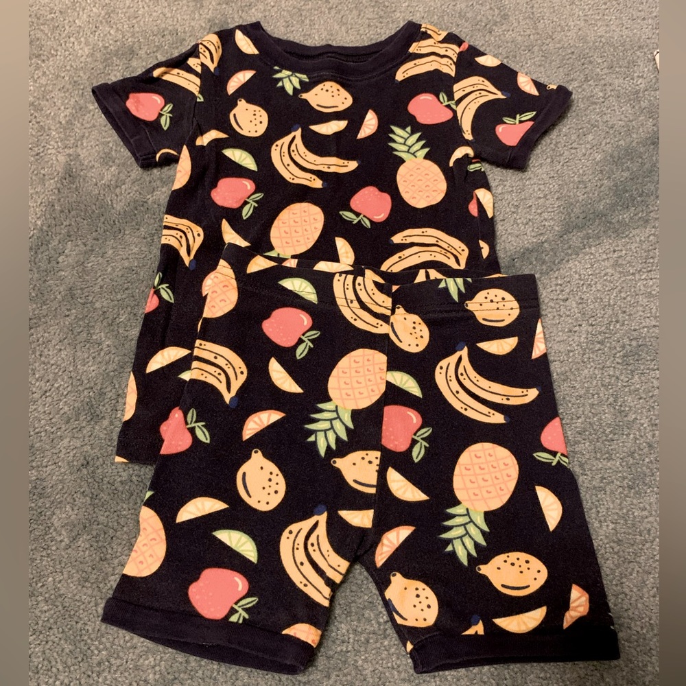 Old Navy fruits shorts pajama set - size 5T